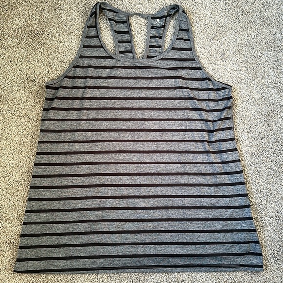 Champion workout tank - Picture 1 of 2